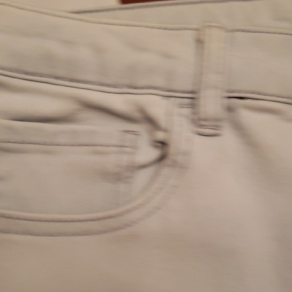 Forever 21 Off-White Cropped Jeans - Picture 8 of 9